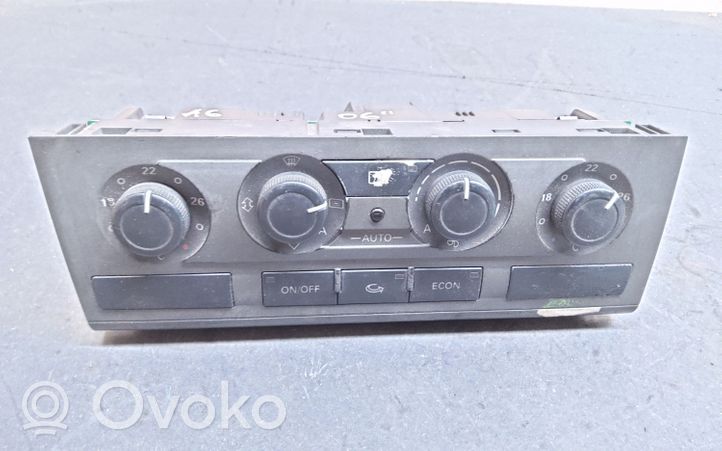 Audi A6 S6 C6 4F Oro kondicionieriaus/ klimato/ pečiuko valdymo blokas (salone) 4F1820043M