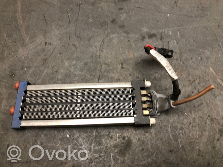 Volkswagen PASSAT B5.5 Radiateur électrique de chauffage auxiliaire 6E1963235