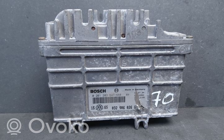 Volkswagen Golf III Unité de commande, module ECU de moteur 032906026G