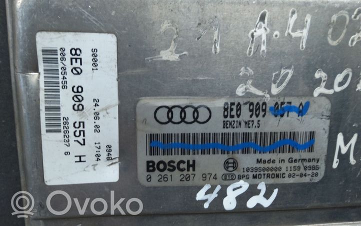 Audi A4 S4 B6 8E 8H Unité de commande, module ECU de moteur 8E0909557H