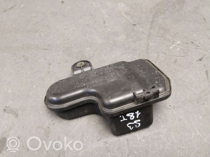 Audi A3 S3 8L Vakuumo oro talpa 06A131541