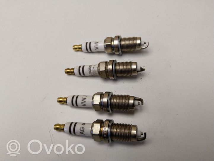 Volkswagen Touran I Glow plug 101905601F