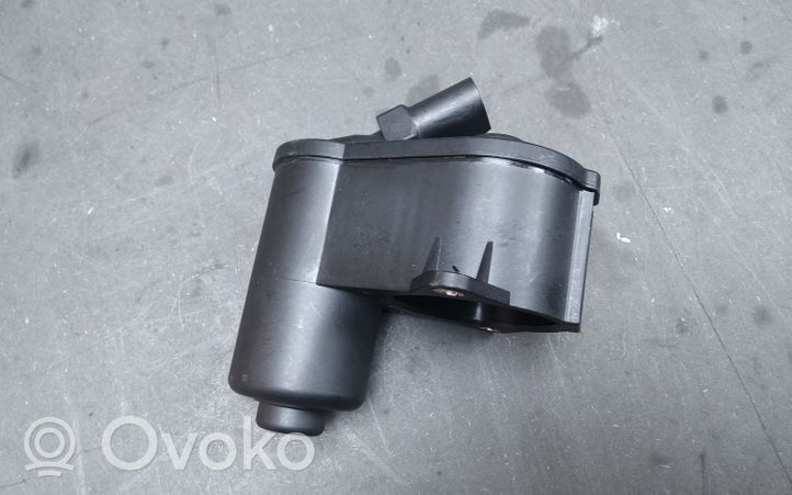 Volkswagen PASSAT B7 Rankinio varikliukas 3C0998281