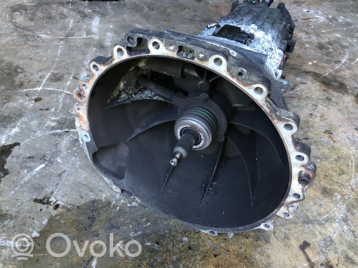 Land Rover Discovery 3 - LR3 Mechaninė 5 pavarų dėžė 1067401082