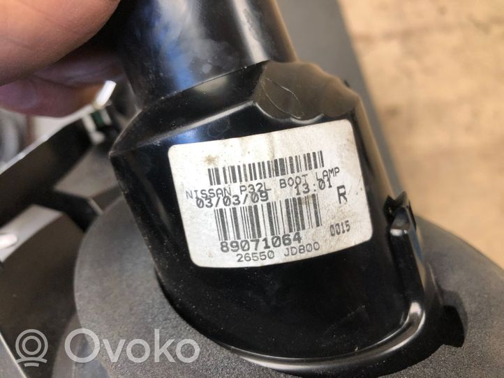 Nissan Qashqai Takaluukun takavalot 89071063