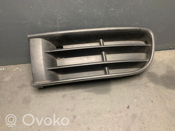 Volkswagen Polo III 6N 6N2 6NF Kratka dolna zderzaka przedniego 6Q0853665