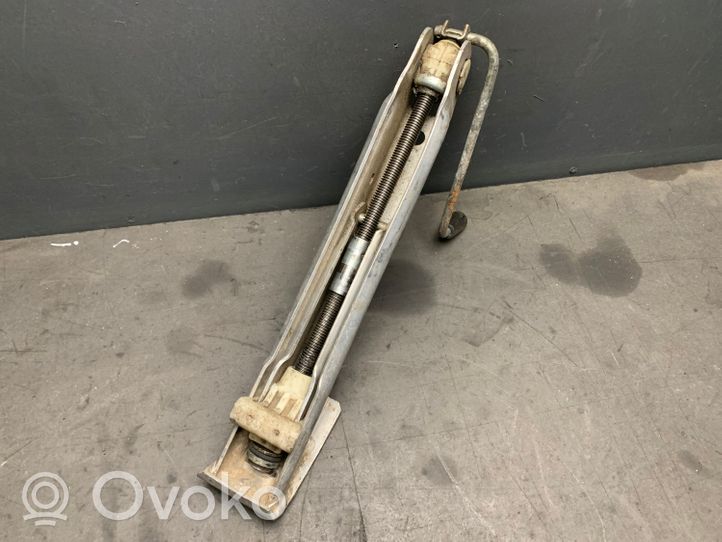 Audi 80 90 B3 Lift Jack 443011031