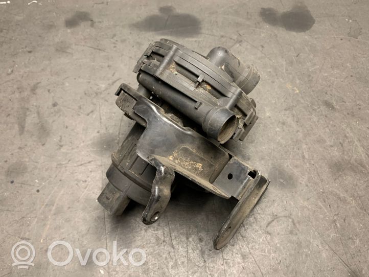 Volkswagen Bora Pompe à air secondaire 071959253