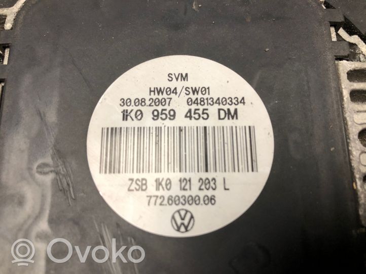 Volkswagen Jetta V Jäähdyttimen jäähdytinpuhallin 1K0121205N