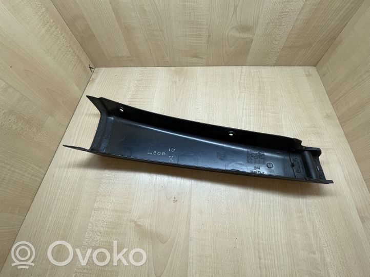 Seat Leon (1P) Отделка стойки (B) (верхняя) 1P0853289B