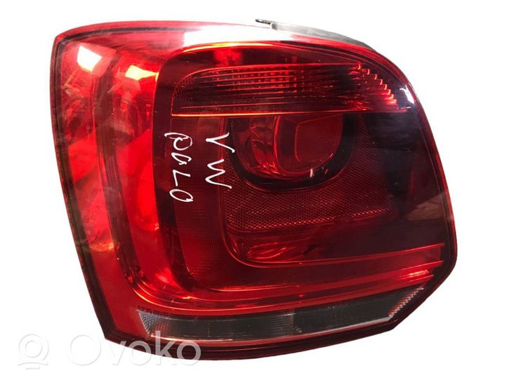 Volkswagen Polo V 6R Element lampy tylnej 6R0945257B