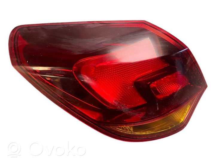 Opel Astra J Luci posteriori 13306459