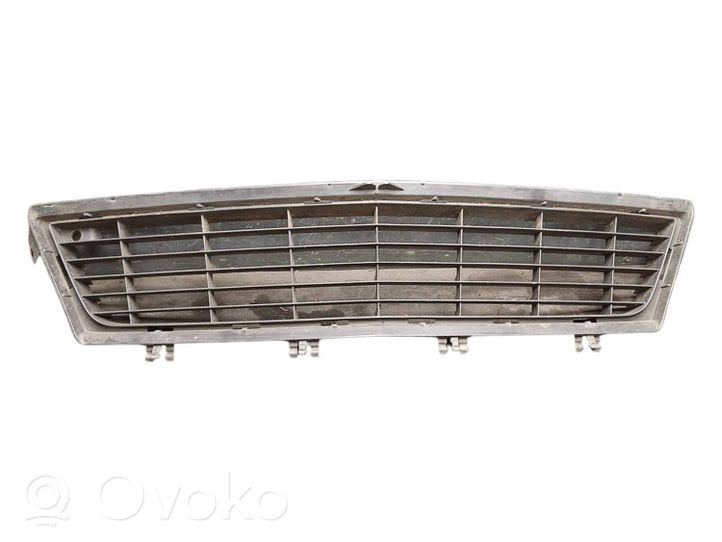 Opel Tigra B Front bumper lower grill 93162183