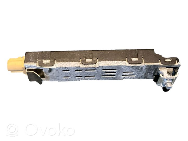 Seat Toledo IV (NH) Amplificateur d'antenne 5JA035577