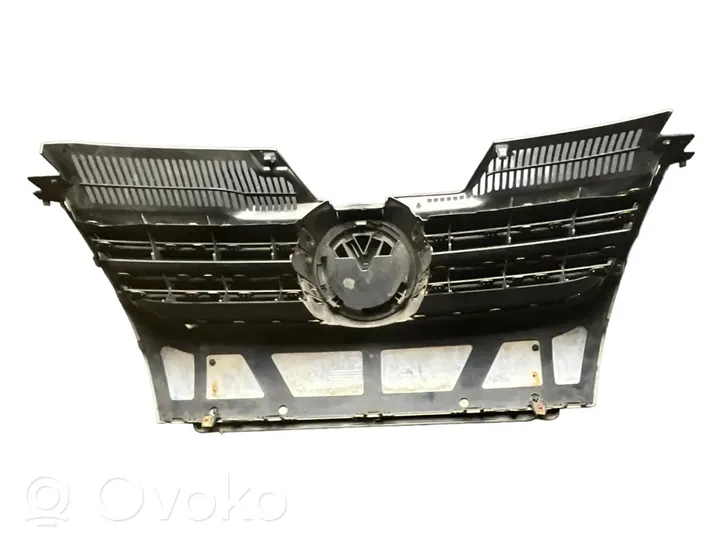 Volkswagen Golf V Grotelės priekinės 1K5853651