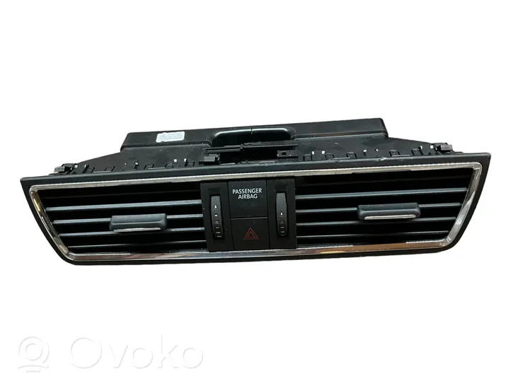 Seat Toledo IV (NH) Dash center air vent grill 5JA820951B