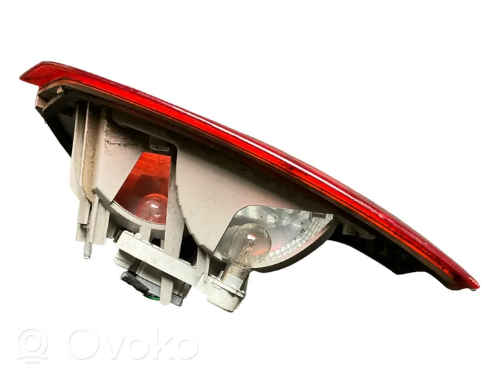 Ford Mondeo MK IV Lampy tylnej klapy bagażnika 7S7113A603A