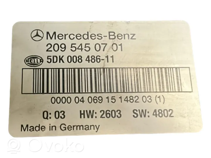 Mercedes-Benz CLK A209 C209 Boîte à fusibles 2095450701