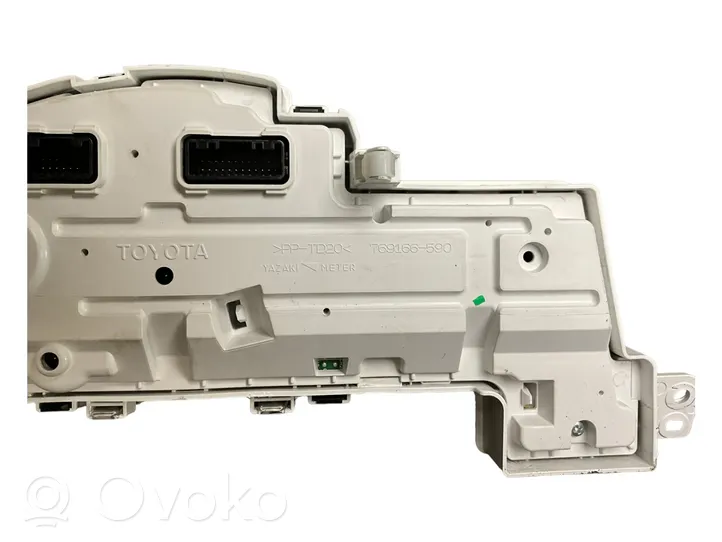 Toyota iQ Spidometrs (instrumentu panelī) 769166590