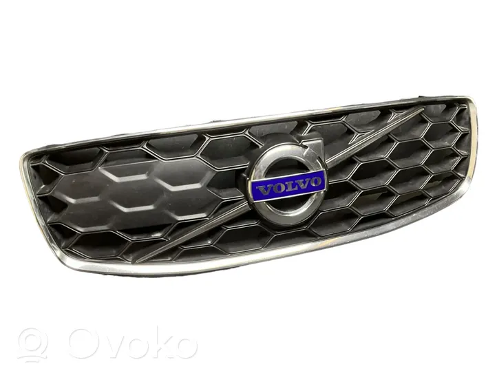 Volvo XC70 Grille calandre supérieure de pare-chocs avant 31353617
