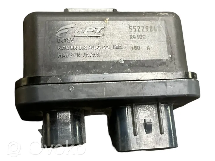 Opel Combo D Przekaźnik / Modul układu ogrzewania wstępnego 55229840