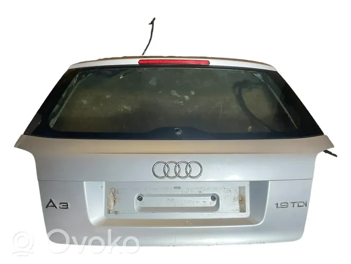 Audi A3 S3 A3 Sportback 8P Tylna klapa bagażnika 8P3827257