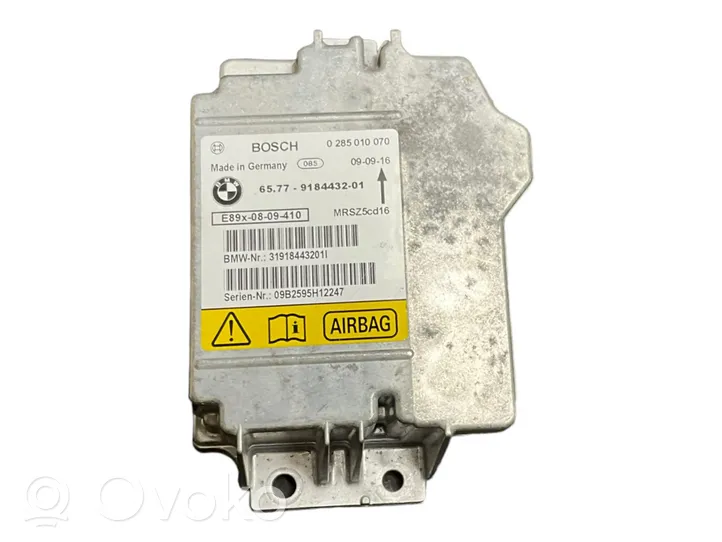 BMW 1 E82 E88 Airbag control unit/module 0285010070