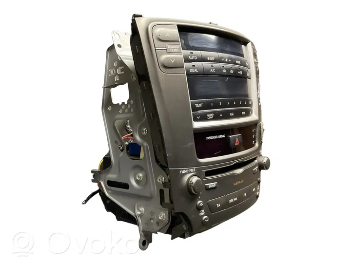 Lexus IS 220D-250-350 Panel / Radioodtwarzacz CD/DVD/GPS 8612053370