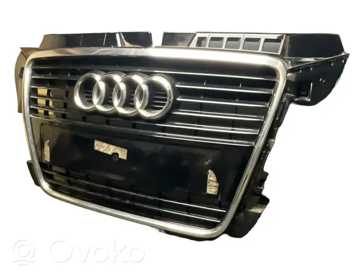 Audi A3 S3 A3 Sportback 8P Maskownica / Grill / Atrapa górna chłodnicy 8P0853037