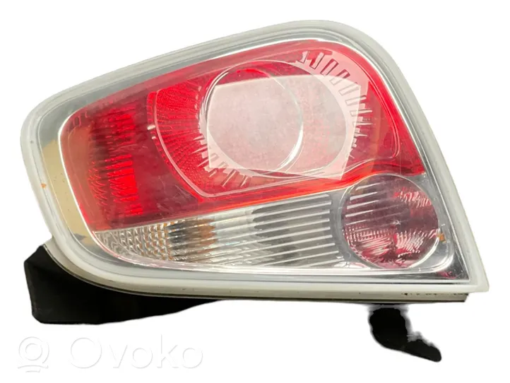 Fiat 500 Luci posteriori 27043201