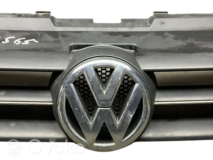 Volkswagen Polo V 6R Grille de calandre avant 6R0853653C