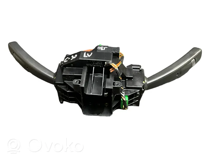 Volvo C30 Pyyhkimen/suuntavilkun vipukytkin P30773148