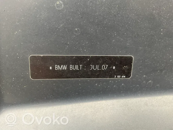 BMW 5 E60 E61 Dzinēja pārsegs (vāks) 6917364