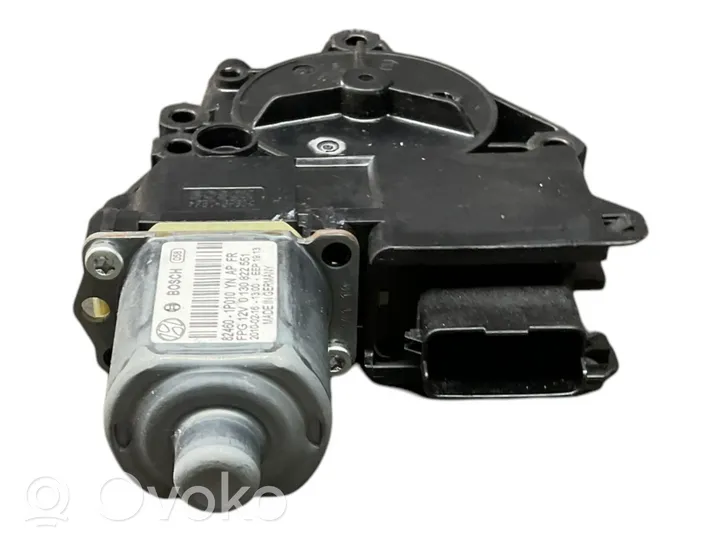 KIA Venga Moteur de lève-vitre de porte avant 824601P010