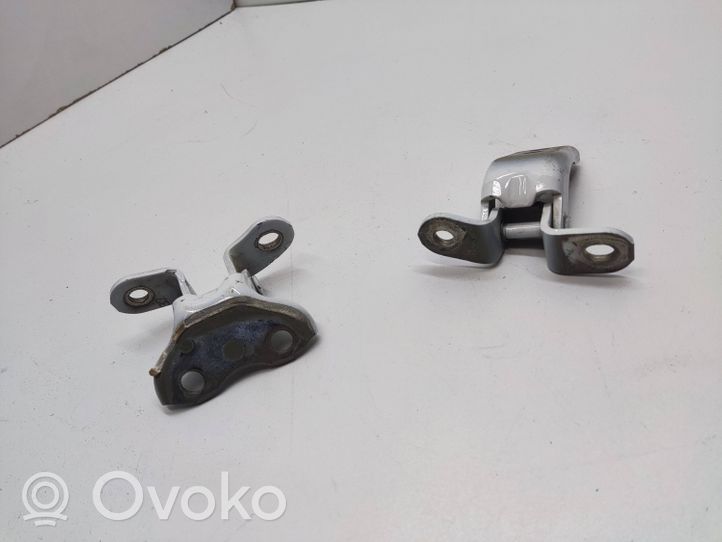 Toyota Sienna XL30 III Set di cerniere portiera anteriore 