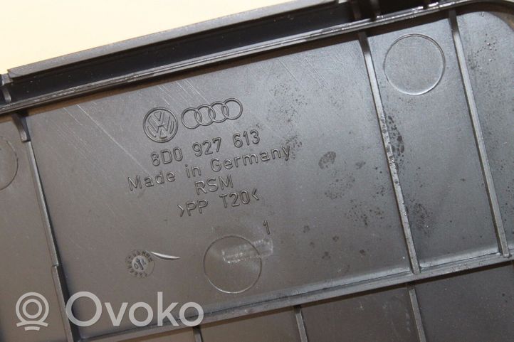 Audi A4 S4 B5 8D Muu moottoritilan osa 8D0927613