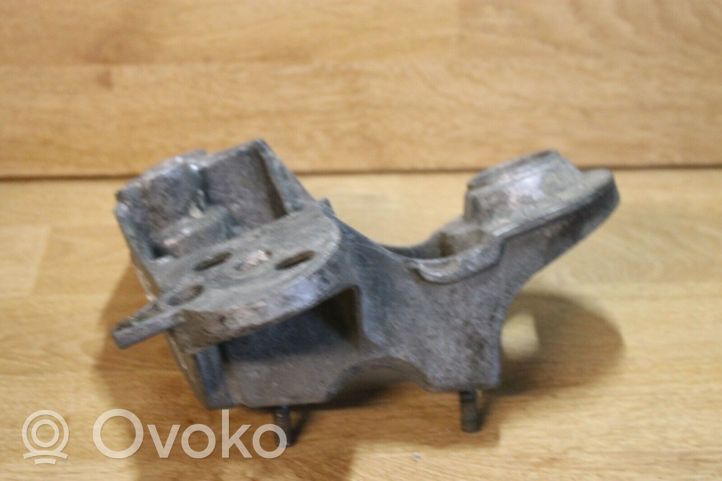 Audi A4 S4 B5 8D Mocowanie stabilizatora osi przedniej 8E0199352