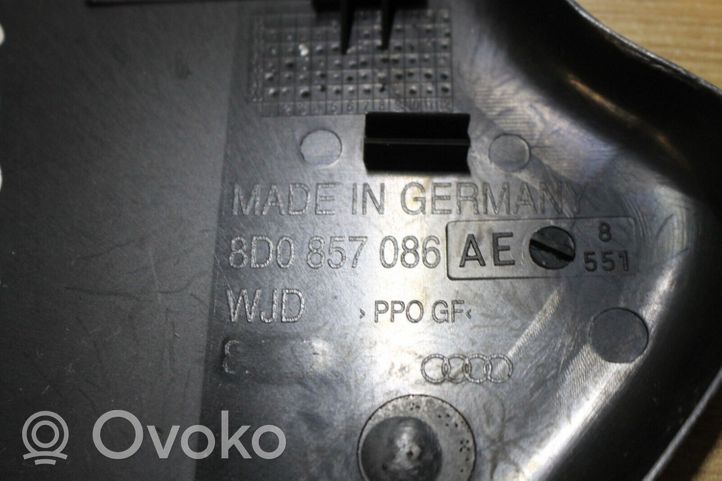 Audi A4 S4 B5 8D Panelės apdailos skydas (šoninis) 8D0857086