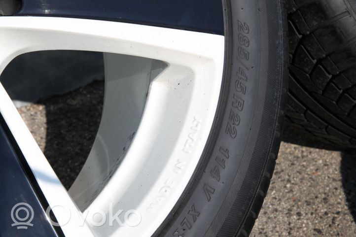 Toyota Land Cruiser (J200) R22 alloy rim 10JX22H2