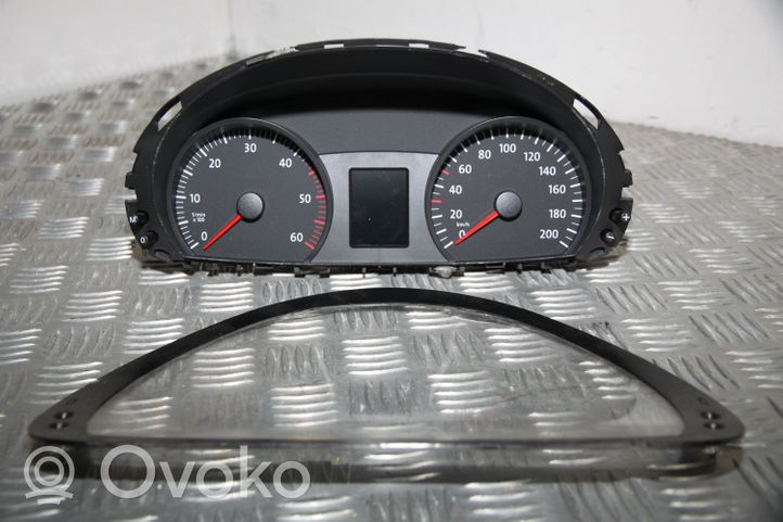 Volkswagen Crafter Variklio valdymo blokas 076906022C