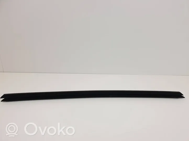 Ford Mondeo MK IV Listwa szyby czołowej / przedniej 205707