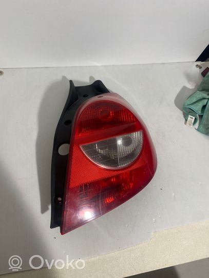 Renault Clio III Moulure de garniture de feu arrière / postérieur 89035080