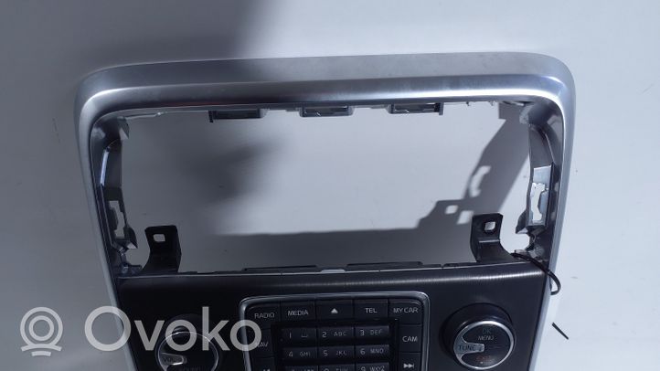Volvo V60 Konsola środkowa / Panel sterowania 2572497