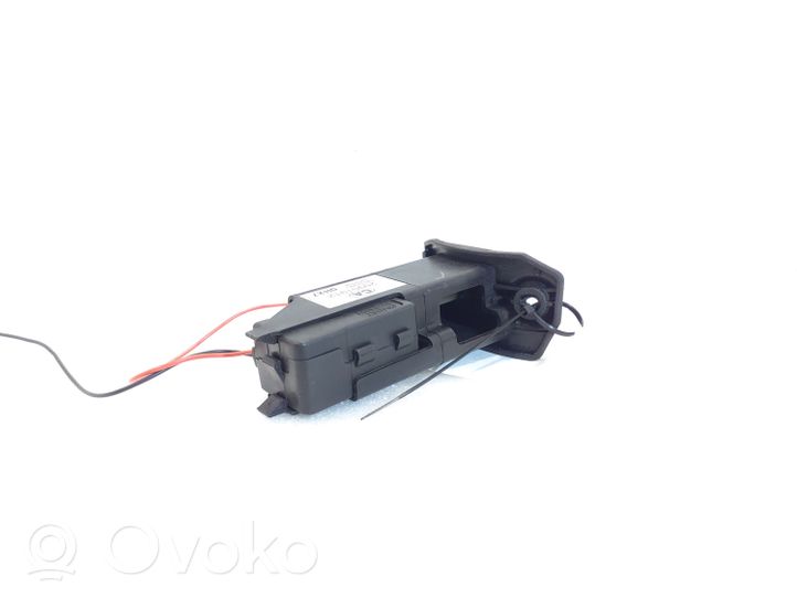 Chevrolet Captiva Fuel tank cap lock motor 20951912