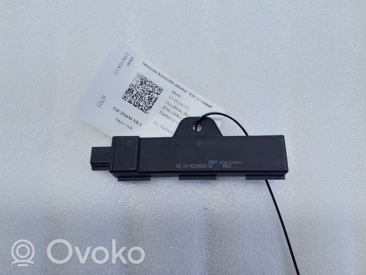 BMW 2 F45 Antena wewnętrzna 9220832