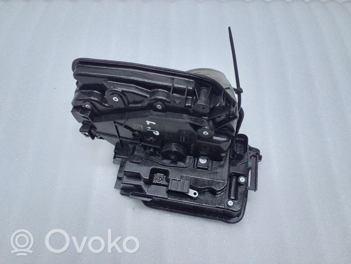 BMW 2 F45 Front door lock 7281931