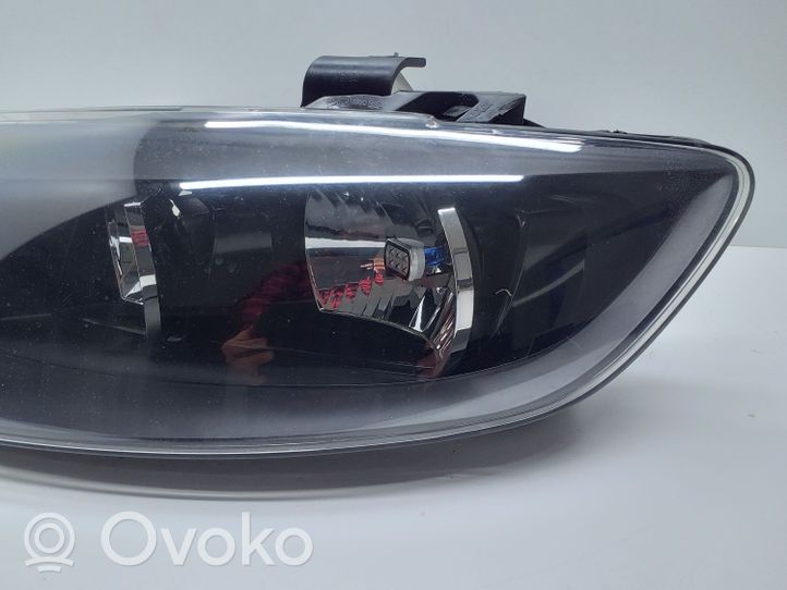 Audi Q7 4L Lampa przednia 4L0941003K