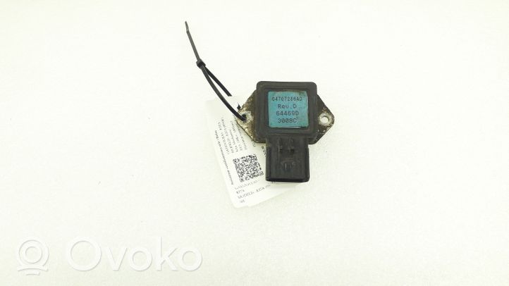 Jeep Grand Cherokee (WK) Coolant fan relay 04707286AD