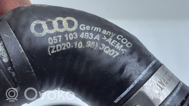 Audi A5 8T 8F Wąż / Rurka odpowietrznika 057103493A