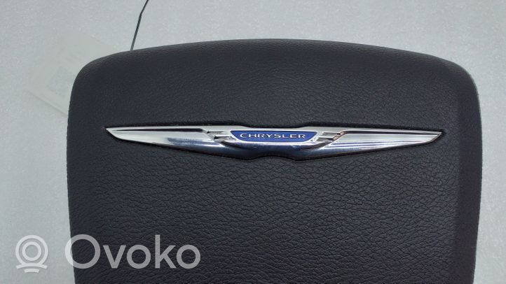 Chrysler Town & Country V Poduszka powietrzna Airbag kierownicy 2450860